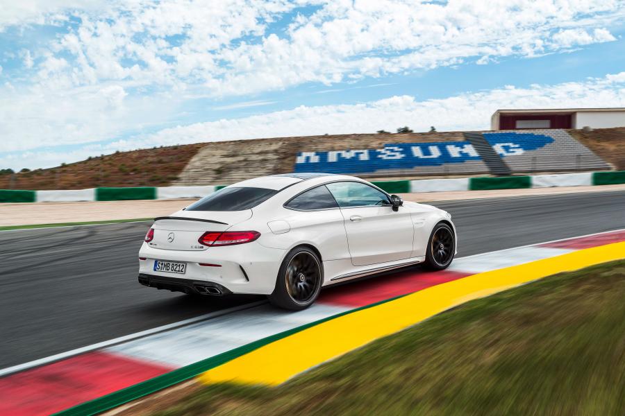  Mercedes-AMG C63 S Coupe 2015 года  (фото 20 из 40)